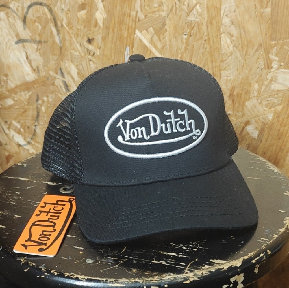 Von Dutch Black Mesh Cap